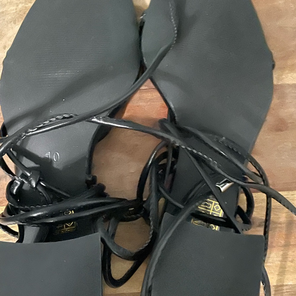 Vivianly Elegant Black Lace-Up Sandals - Picture 4 of 5